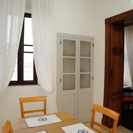 Xetto Apartment