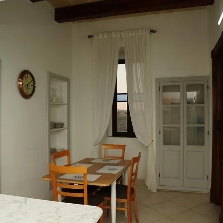 Xetto Apartment
